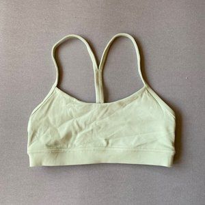 Never been worn lululemon sports bra size 4